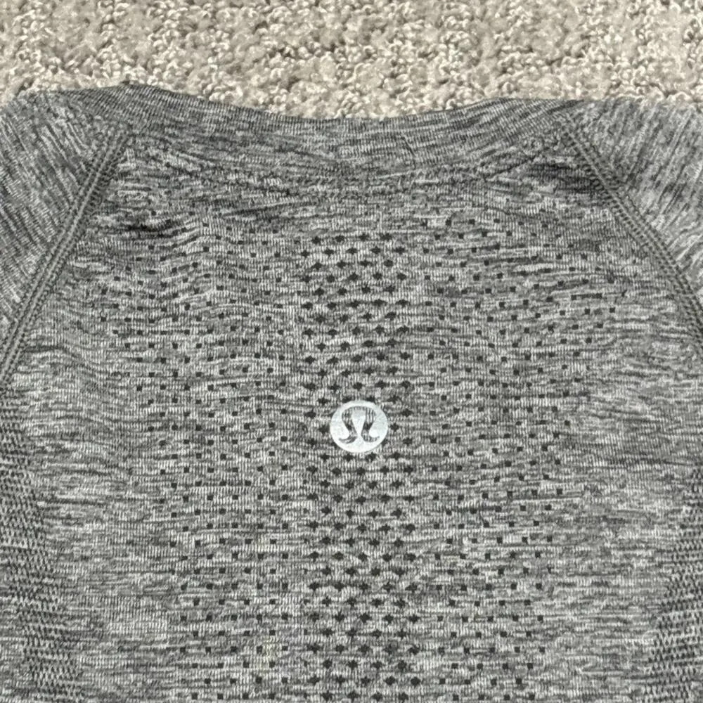 Lululemon Women’s Swiftly Tech Short-Sleeve Crew Shirt 2.0 Heather Gray Size 0
